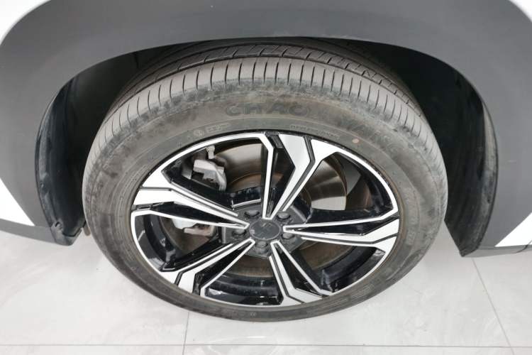 Used Geely Galaxy L7 2025 EM-i 115km Exploration+ Edition Exterior 4