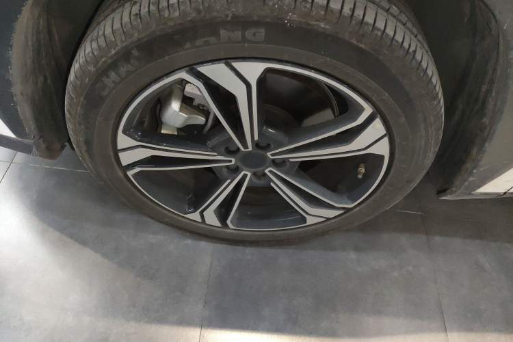 Used Geely Galaxy L7 2025 EM-i 115km Exploration+ Edition Exterior 4