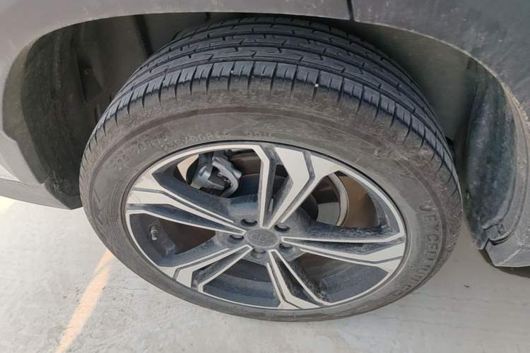 Used Geely Galaxy L7 2025 EM-i 115km Exploration+ Edition Exterior 5