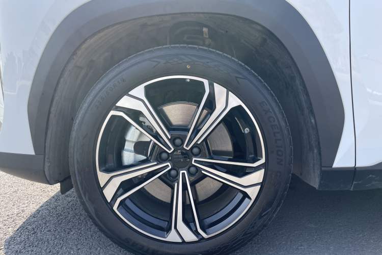 Used Geely Galaxy L7 2025 EM-i 115km Exploration+ Edition Exterior 9