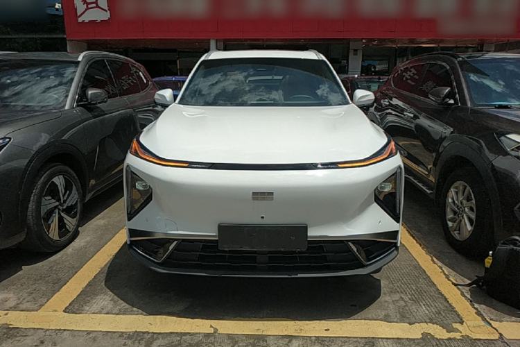 Used Geely Galaxy L7 2025 EM-i 115km Exploration+ Edition Front
