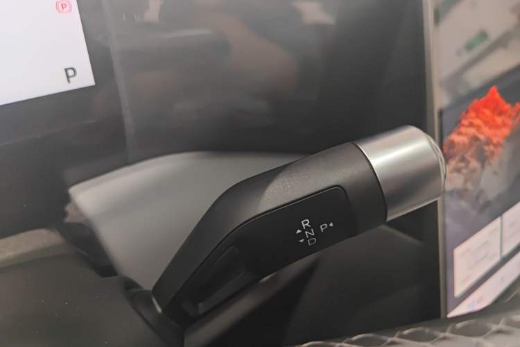 Used Geely Galaxy L7 2025 EM-i 115km Exploration Edition Gear Lever
