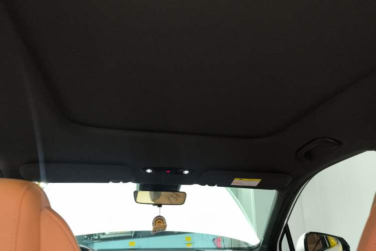 Used Geely Galaxy L7 2025 EM-i 115km Exploration+ Edition Headliner