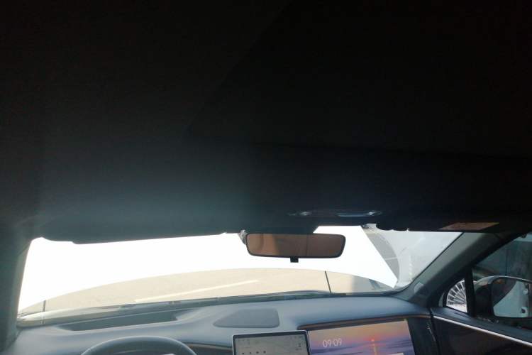 Used Geely Galaxy L7 2025 EM-i 115km Exploration+ Edition Headliner