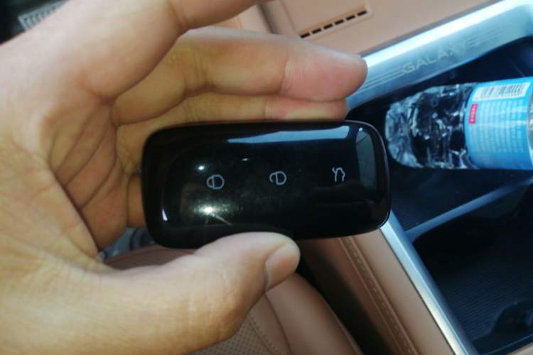 Used Geely Galaxy L7 2025 EM-i 115km Exploration+ Edition Interior 1