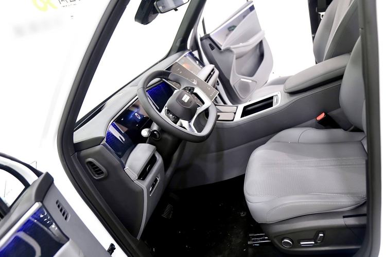 Used Geely Galaxy L7 2025 EM-i 115km Exploration+ Edition Interior 3