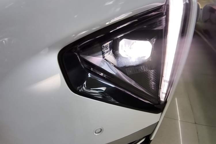 Used Geely Galaxy L7 2025 EM-i 115km Exploration+ Edition Left Front Headlight