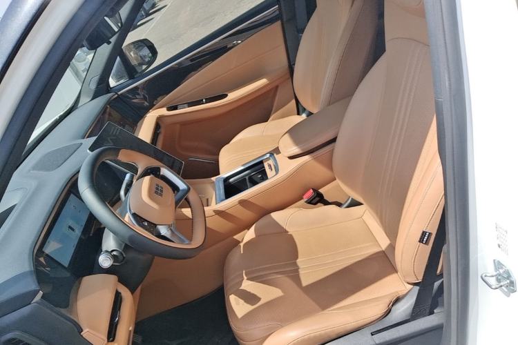 Used Geely Galaxy L7 2025 EM-i 115km Exploration+ Edition Left Front Seat