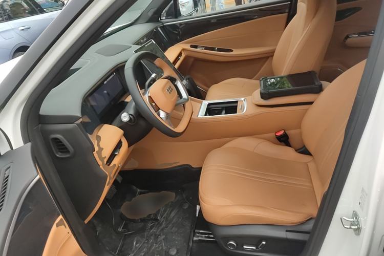 Used Geely Galaxy L7 2025 EM-i 115km Exploration+ Edition Left Front Seat