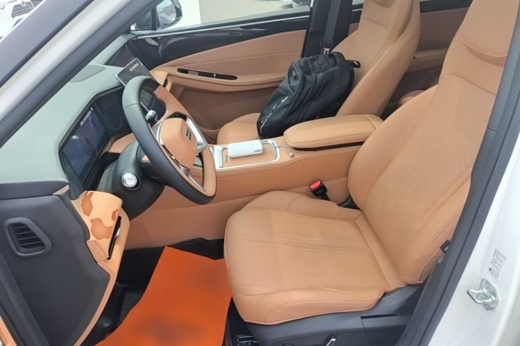 Used Geely Galaxy L7 2025 EM-i 115km Exploration+ Edition Left Front Seat