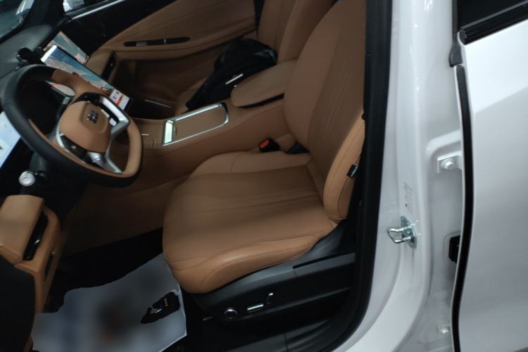 Used Geely Galaxy L7 2025 EM-i 115km Exploration+ Edition Left Front Seat