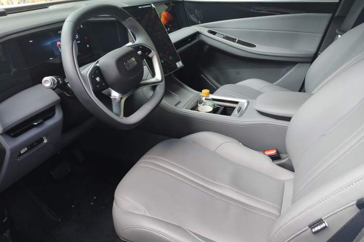 Used Geely Galaxy L7 2025 EM-i 115km Exploration Edition Left Front Seat