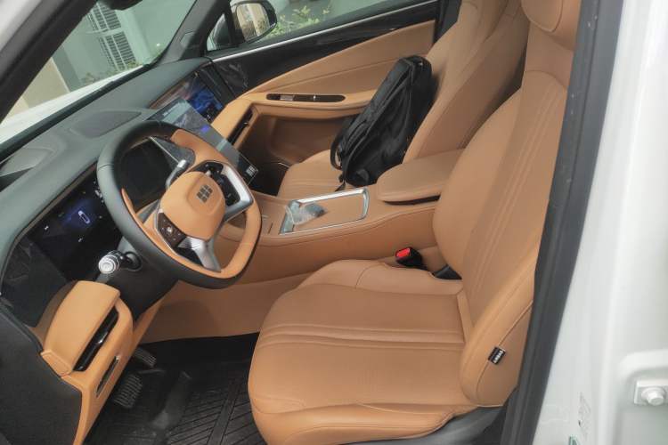 Used Geely Galaxy L7 2025 EM-i 115km Exploration+ Edition Left Front Seat