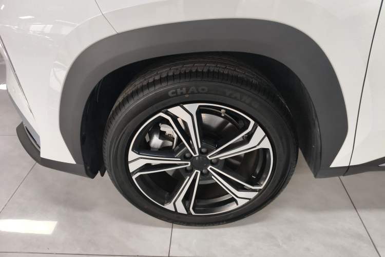 Used Geely Galaxy L7 2025 EM-i 115km Exploration+ Edition Left Front Wheel Hub
