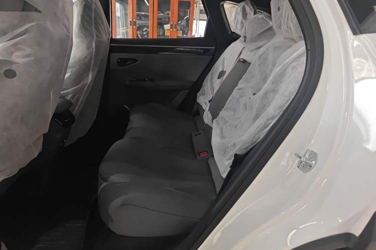 Used Geely Galaxy L7 2025 EM-i 115km Exploration Edition Left Rear Seat