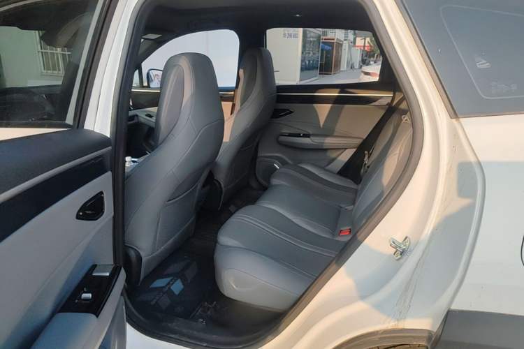 Used Geely Galaxy L7 2025 EM-i 115km Exploration+ Edition Left Rear Seat
