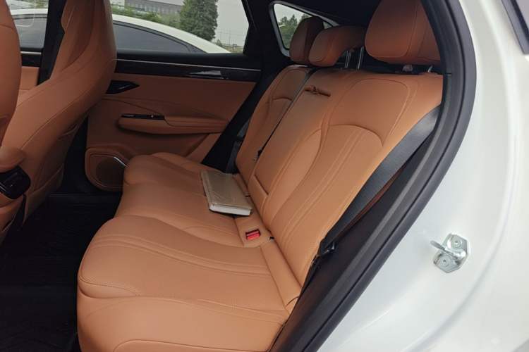 Used Geely Galaxy L7 2025 EM-i 115km Exploration+ Edition Left Rear Seat