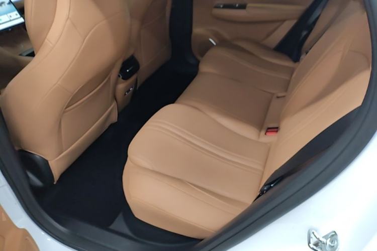 Used Geely Galaxy L7 2025 EM-i 115km Exploration+ Edition Left Rear Seat