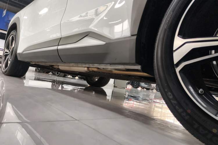 Used Geely Galaxy L7 2025 EM-i 115km Exploration+ Edition Left Side Sill