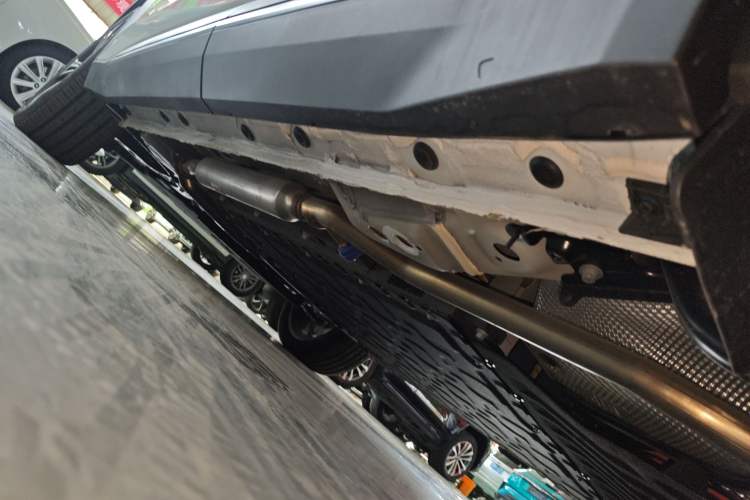 Used Geely Galaxy L7 2025 EM-i 115km Exploration+ Edition Left Side Sill