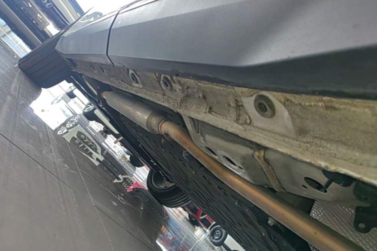 Used Geely Galaxy L7 2025 EM-i 115km Exploration+ Edition Left Side Sill