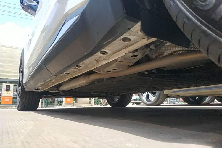 Used Geely Galaxy L7 2025 EM-i 115km Exploration+ Edition Left Side Sill