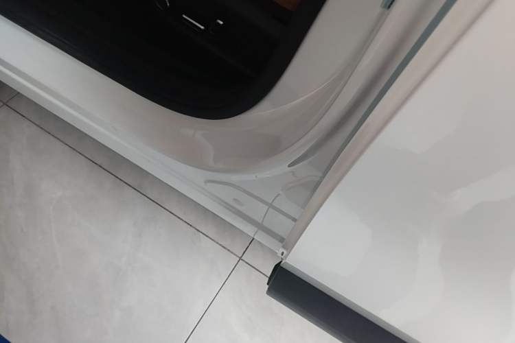 Used Geely Galaxy L7 2025 EM-i 115km Exploration+ Edition Left Side Sill