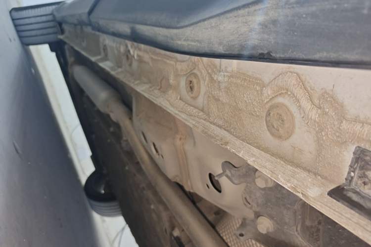 Used Geely Galaxy L7 2025 EM-i 115km Exploration+ Edition Left Side Sill