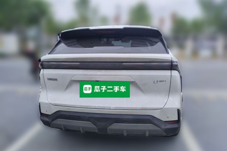 Used Geely Galaxy L7 2025 EM-i 115km Long-Range Version Rear