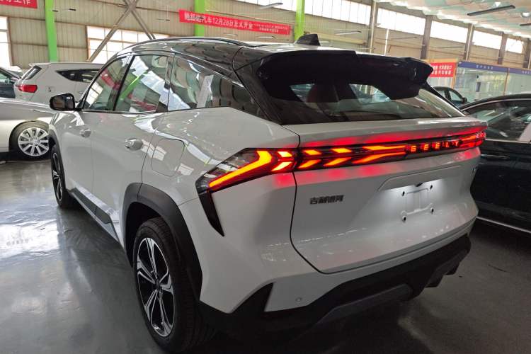 Used Geely Galaxy L7 2025 EM-i 115km Exploration+ Edition Rear Left 45 Deg