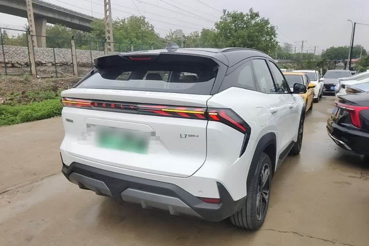 Used Geely Galaxy L7 2025 EM-i 115km Exploration+ Edition Rear Right 45 Deg