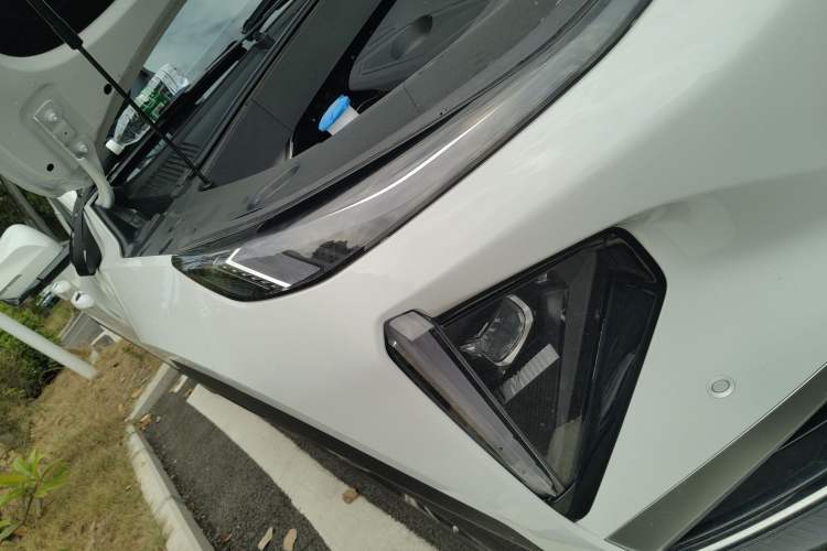 Used Geely Galaxy L7 2025 EM-i 115km Exploration Edition Right Front Headlight