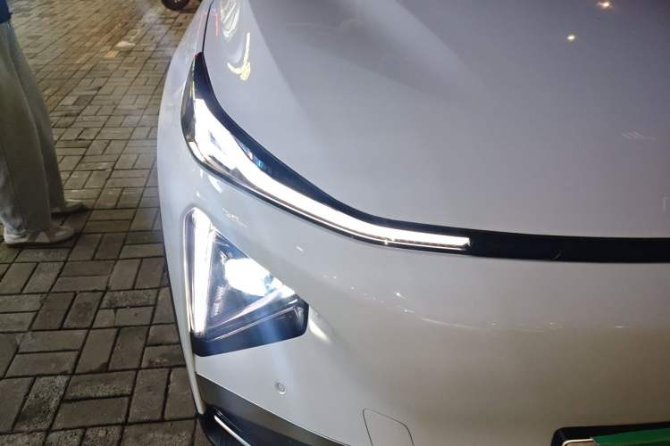 Used Geely Galaxy L7 2025 EM-i 115km Exploration Edition Right Front Headlight