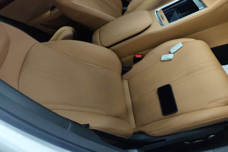 Used Geely Galaxy L7 2025 EM-i 115km Exploration+ Edition Right Front Seat