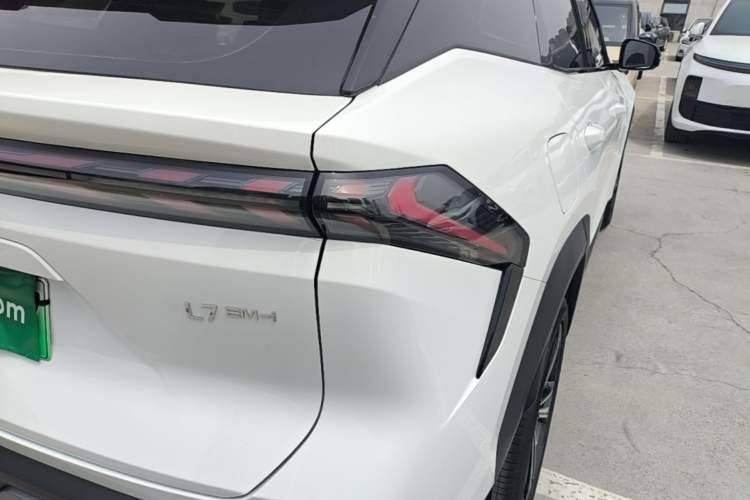 Used Geely Galaxy L7 2025 EM-i 115km Exploration+ Edition Right Rear Taillight