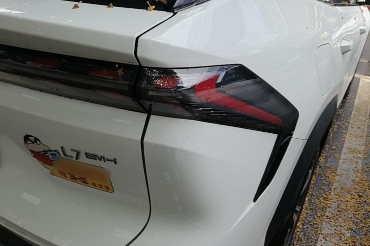 Used Geely Galaxy L7 2025 EM-i 115km Exploration Edition Right Rear Taillight