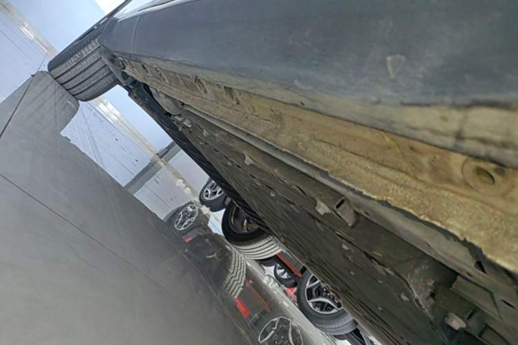 Used Geely Galaxy L7 2025 EM-i 115km Exploration+ Edition Right Side Sill