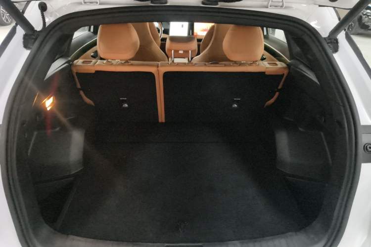 Used Geely Galaxy L7 2025 EM-i 115km Exploration+ Edition Trunk
