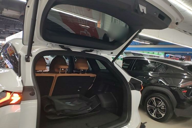 Used Geely Galaxy L7 2025 EM-i 115km Exploration+ Edition Trunk