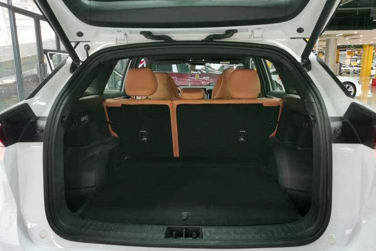 Used Geely Galaxy L7 2025 EM-i 115km Exploration+ Edition Trunk