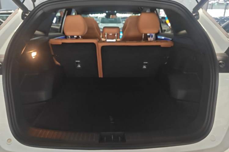 Used Geely Galaxy L7 2025 EM-i 115km Exploration+ Edition Trunk