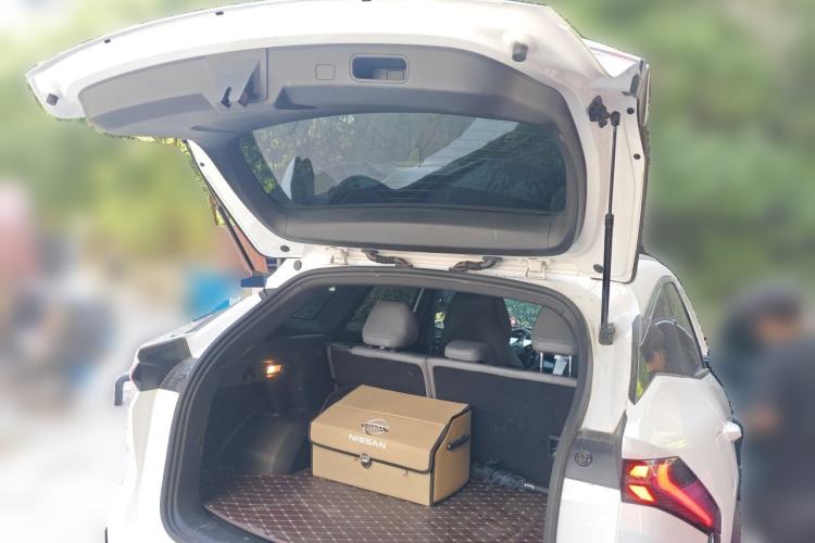 Used Geely Galaxy L7 2025 EM-i 115km Long-Range Version Trunk