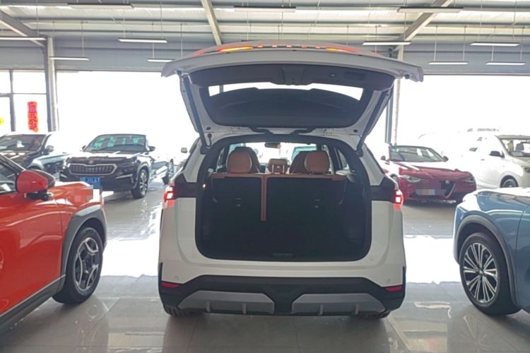 Used Geely Galaxy L7 2025 EM-i 115km Exploration+ Edition Trunk