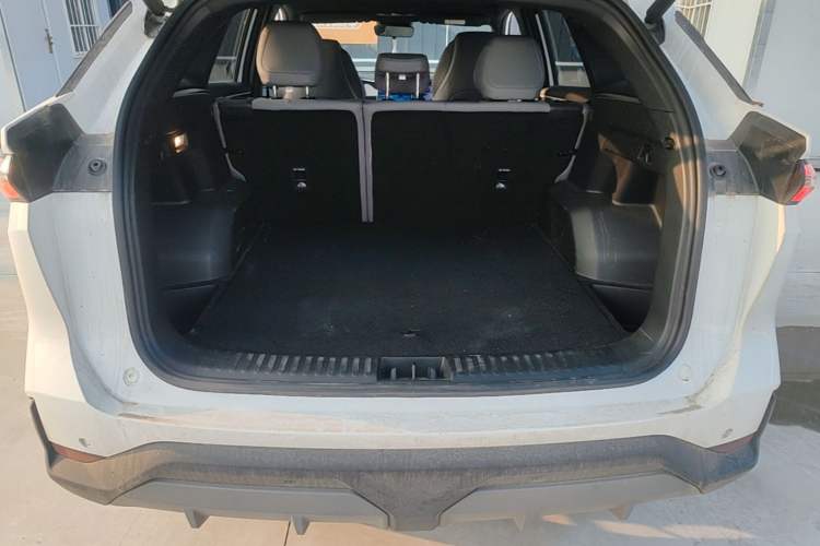 Used Geely Galaxy L7 2025 EM-i 115km Exploration+ Edition Trunk