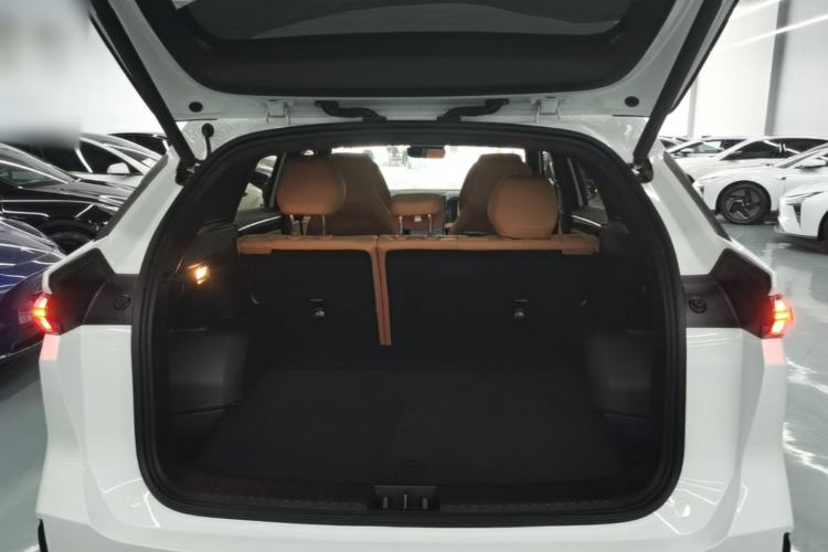 Used Geely Galaxy L7 2025 EM-i 115km Exploration+ Edition Trunk