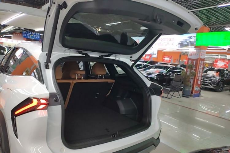 Used Geely Galaxy L7 2025 EM-i 115km Exploration+ Edition Trunk
