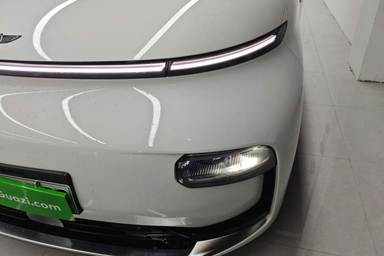 Used Geely Galaxy LEVC L380 2024 140-Degree 6-Seater All-Wheel-Drive Ultra Left Front Headlight