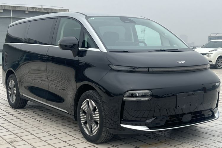 Used Geely Galaxy LEVC L380 2024 100 kWh 6-Seater Two-Wheel Drive Air Exterior 4
