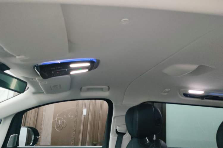 Used Geely Galaxy LEVC L380 2024 100 kWh 6-Seater Two-Wheel Drive Air Headliner