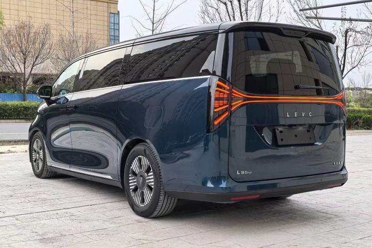 Used Geely Galaxy LEVC L380 2024 140-Degree 6-Seater All-Wheel-Drive Ultra Exterior 8